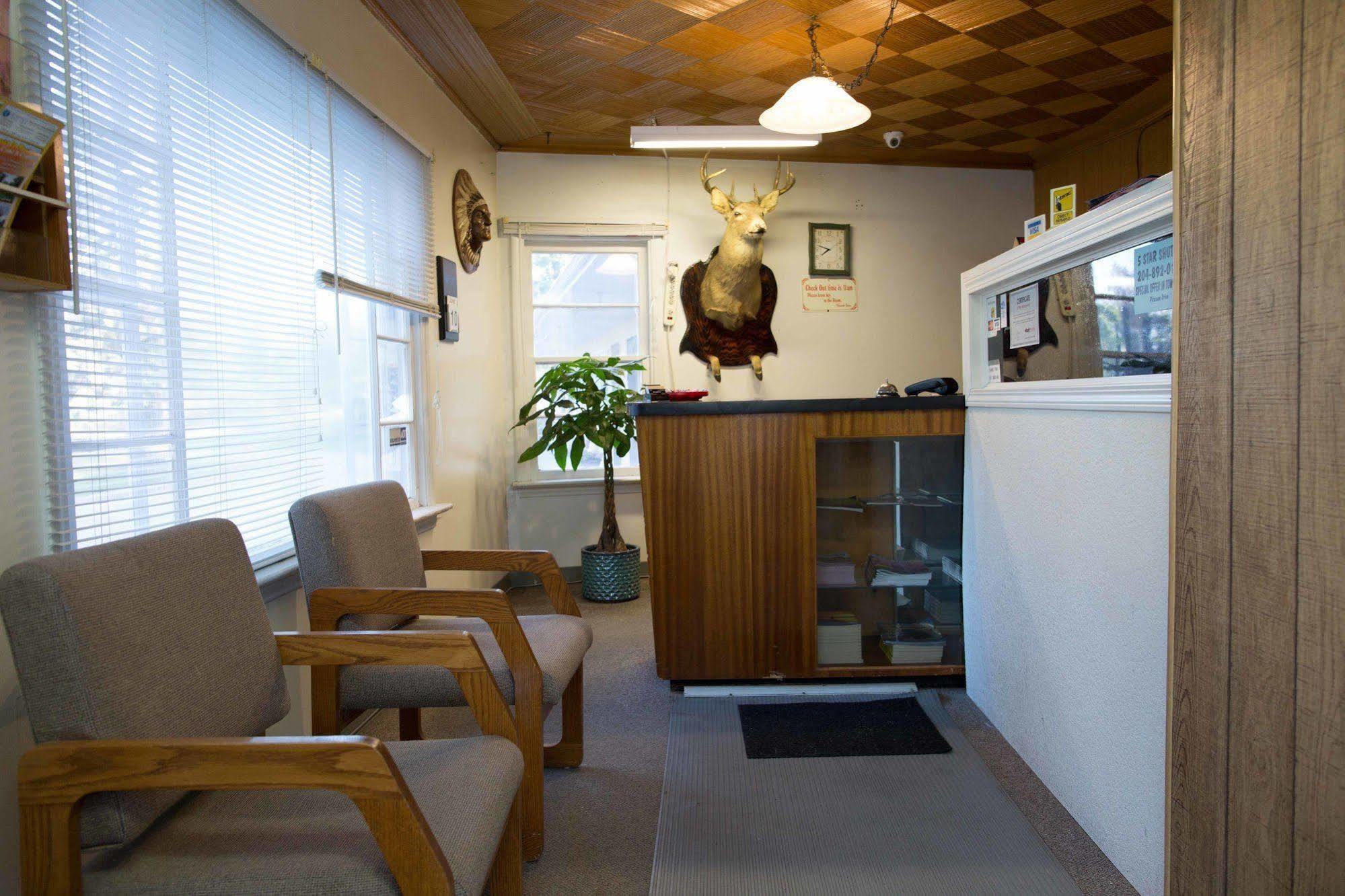 Yellow Quill Motel Portage la Prairie Zewnętrze zdjęcie