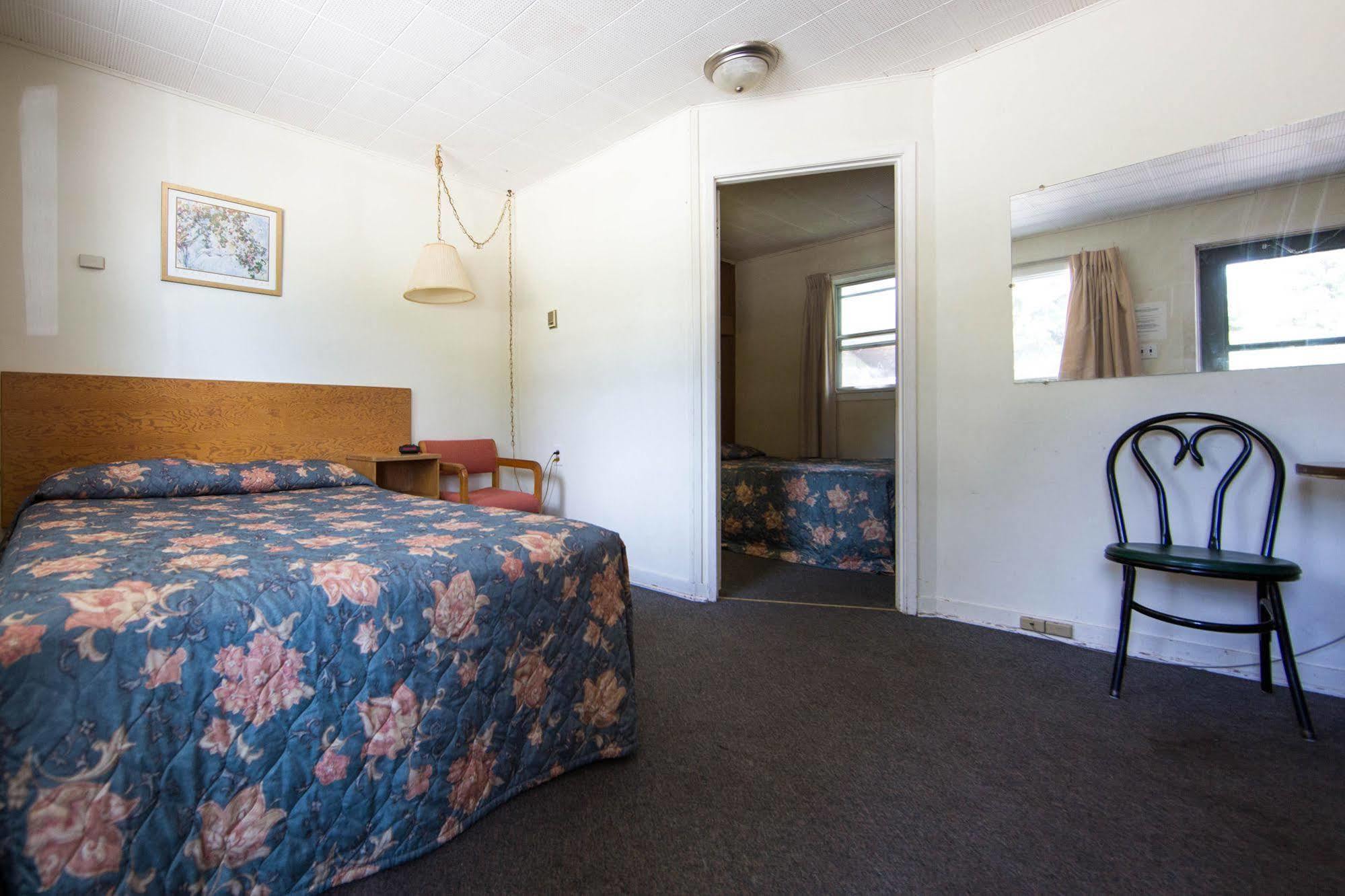 Yellow Quill Motel Portage la Prairie Zewnętrze zdjęcie